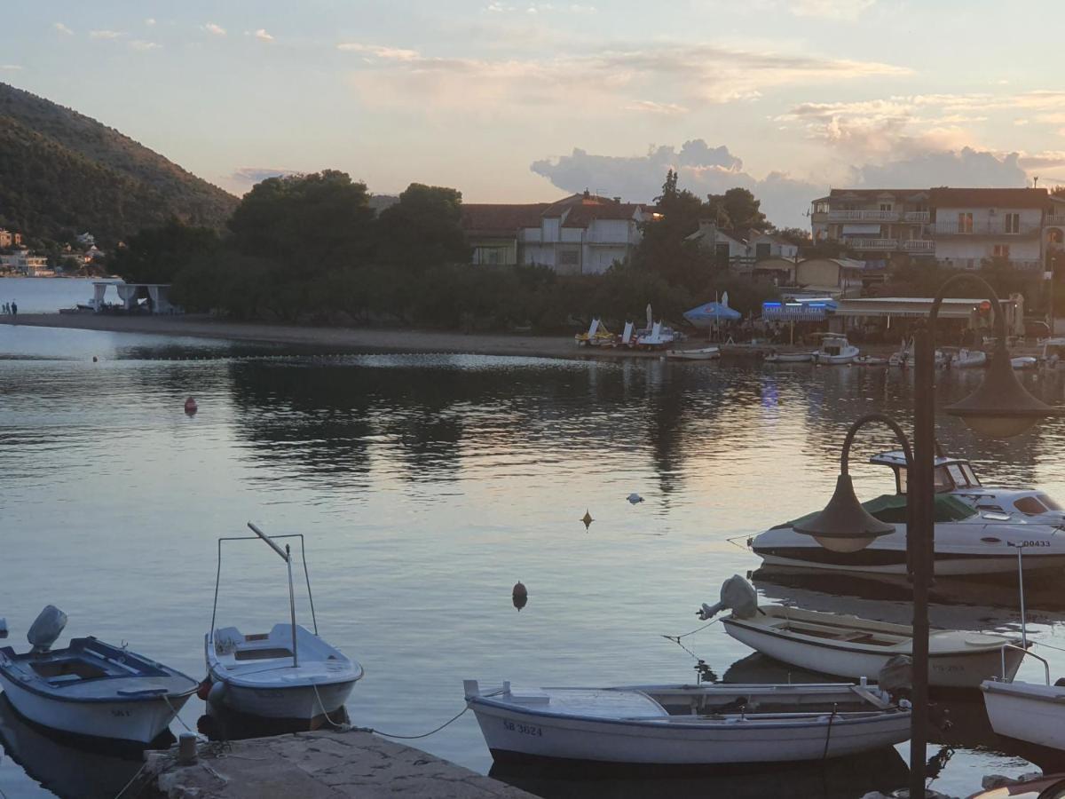 Apartman Mare Šibenik Exteriör bild