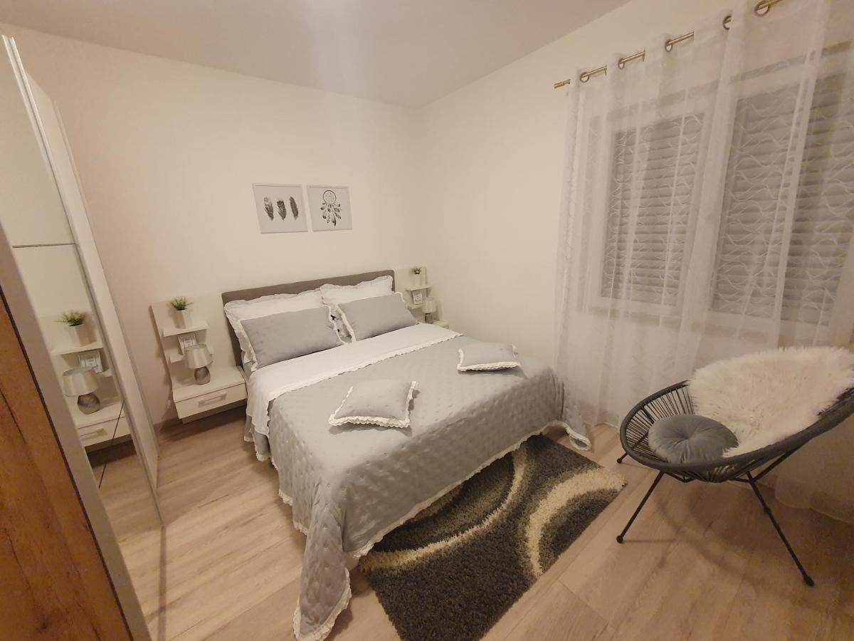 Apartman Mare Šibenik Exteriör bild